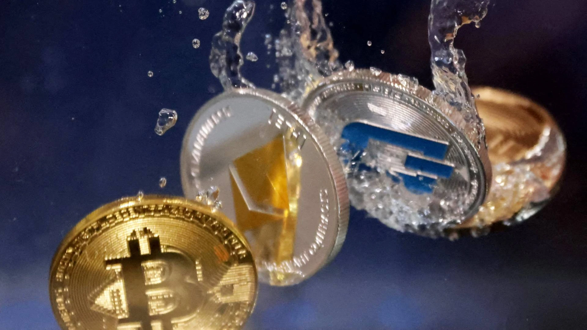 比特币矿业：算力增长与能源转型