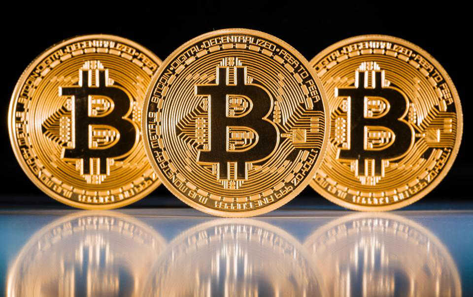 慧悦财经：一年涨十倍，比特币是否最大的庞氏骗局？__财经头条