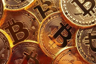 比特币2025年价格创新高，核心驱动因素有哪些？